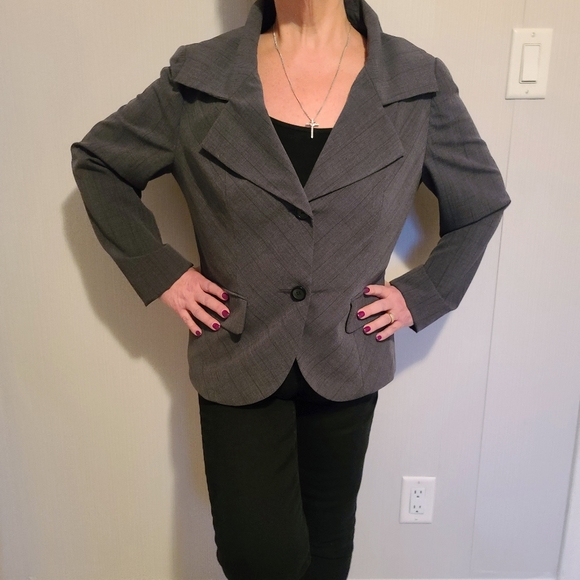 Like New Bianca Nygard Suit Coat / Blazer - Picture 5 of 8